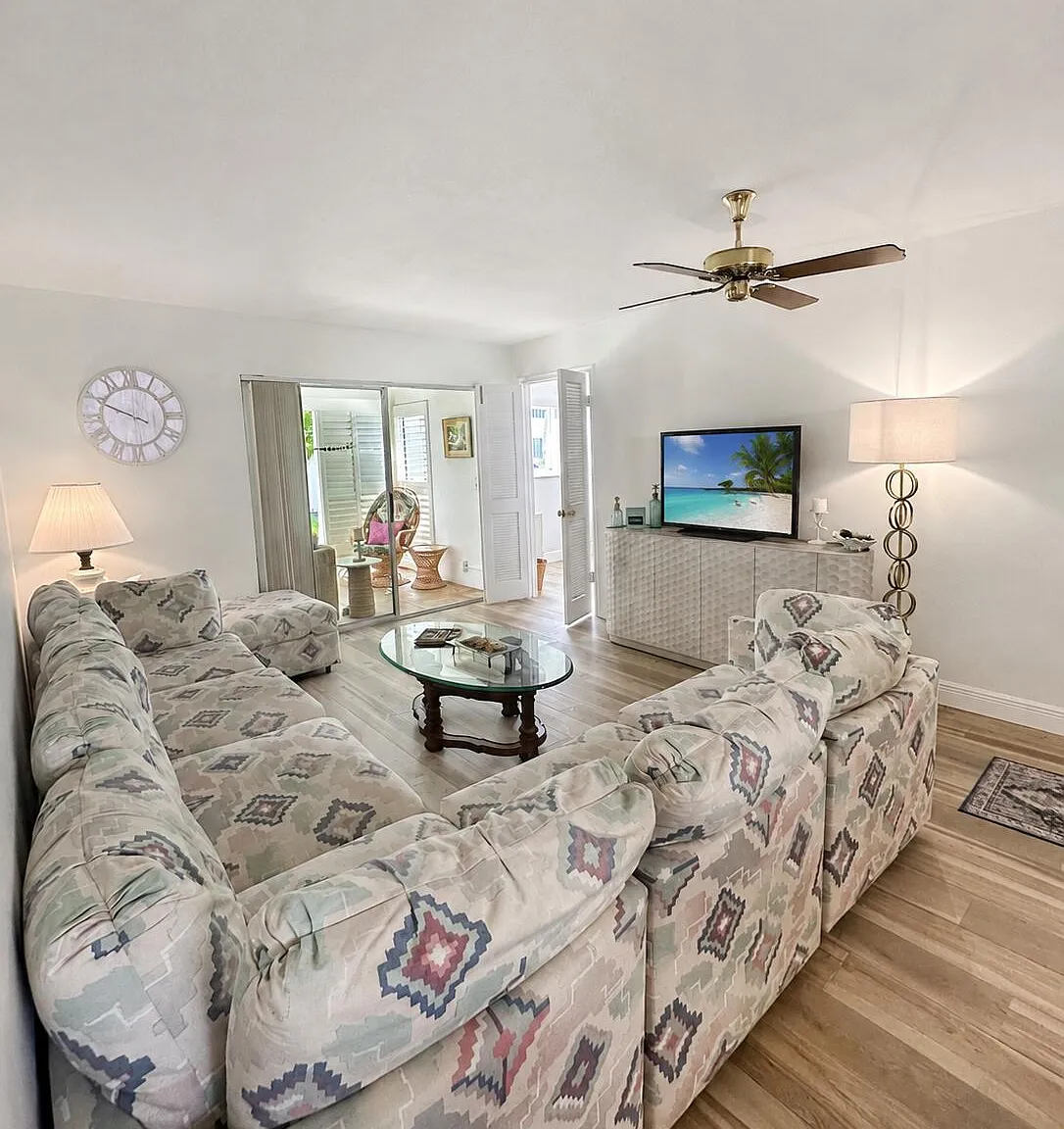 2 bed, 2.0 bath, 1200 sqft, $3,000 — Photo 4