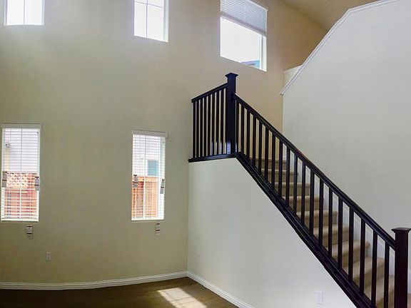 5th image of 931 Island Palm Way