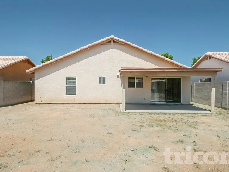 16169 W Buchanan St — Photo 14