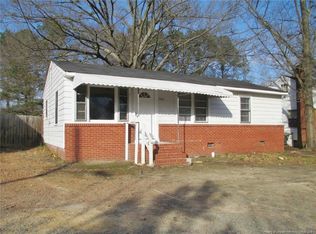 1017 Goldsboro Ave, Sanford, NC 27330