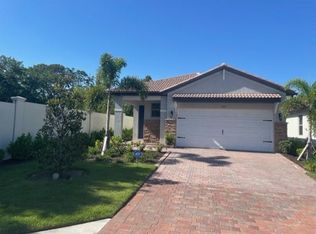 100 Soliera St, Nokomis, FL 34275