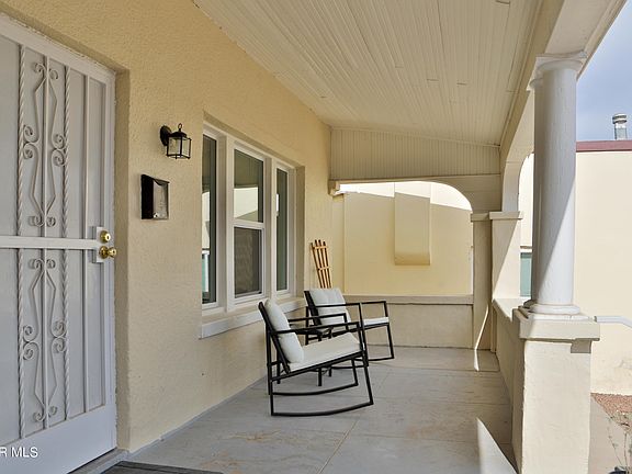 2nd image of 2521 Federal Ave #A