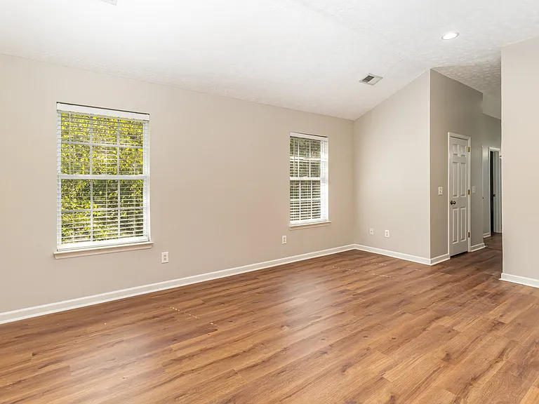 3131 Winberry Dr — Photo 17