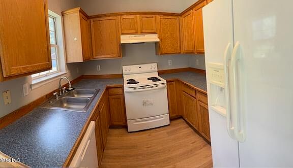 5th image of 14016 Dunnbarton Dr