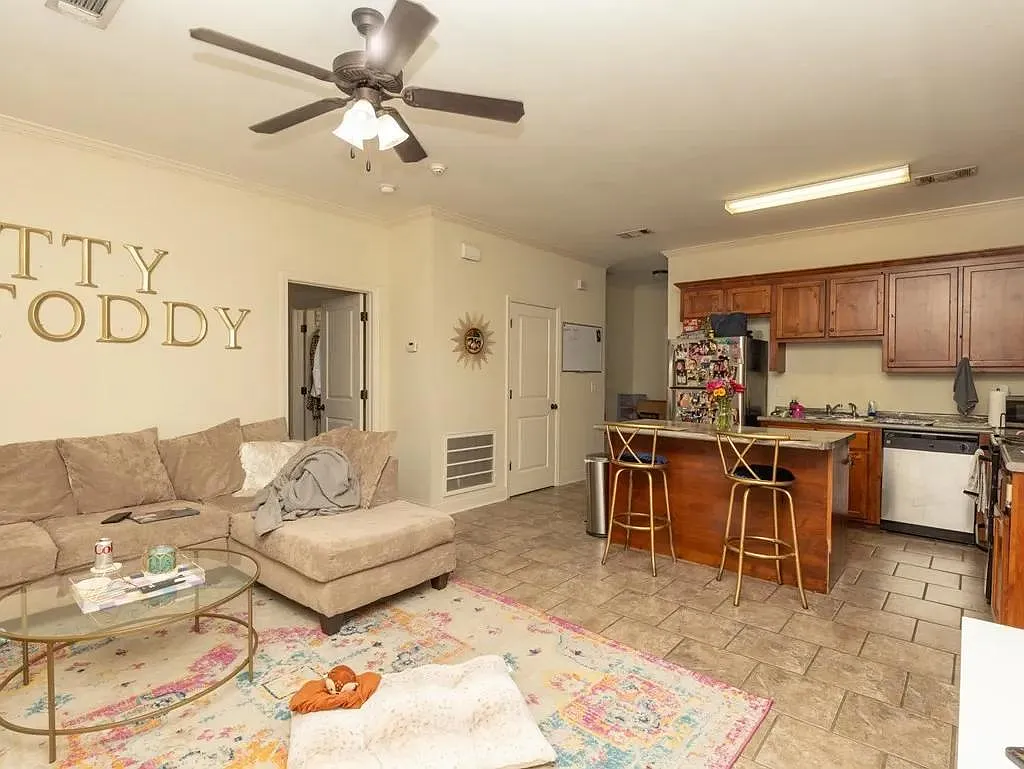 360 Acadia Loop — Photo 2
