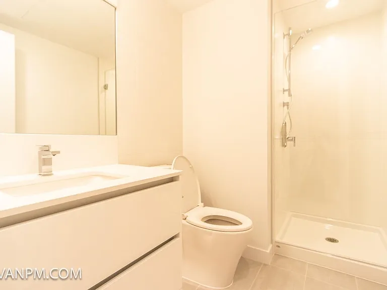 2085 Skyline Ct #405 — Photo 6