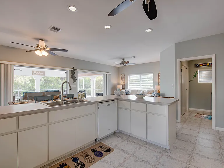 17224 Green Turtle Ln E — Photo 9