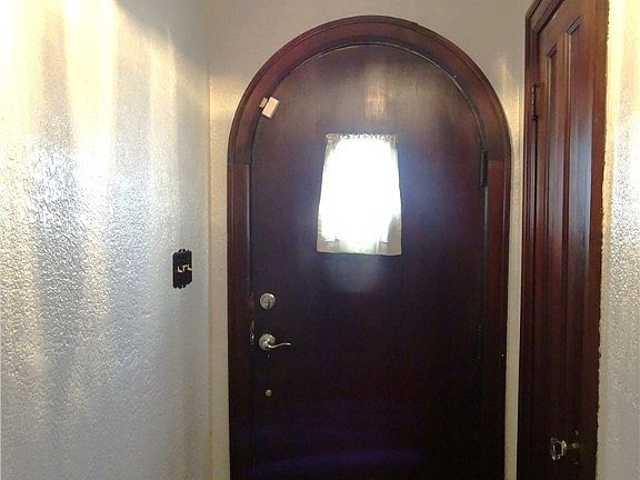 2nd image of 1842 Catalina Ave
