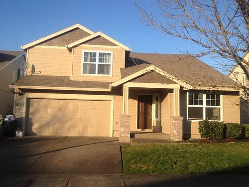 8653 NE Alder St Photo 1