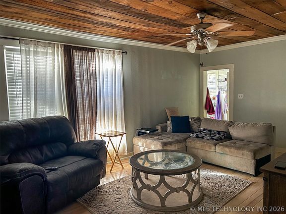 2nd image of 1516 N 10th Ave