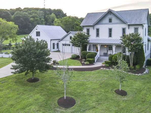 6502 Peytonsville Arno Rd, College Grove, TN 37046