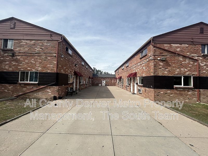 1st image of 1621 Alton St