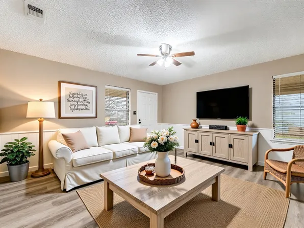 309 N Pecan St, Leonard, TX 75452