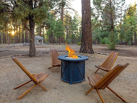 3rd image of 1147 Pinon Ln