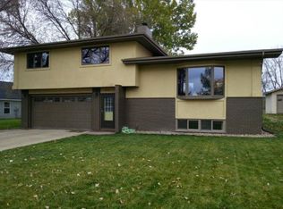 2120 5th Ave SW, Minot, ND 58701