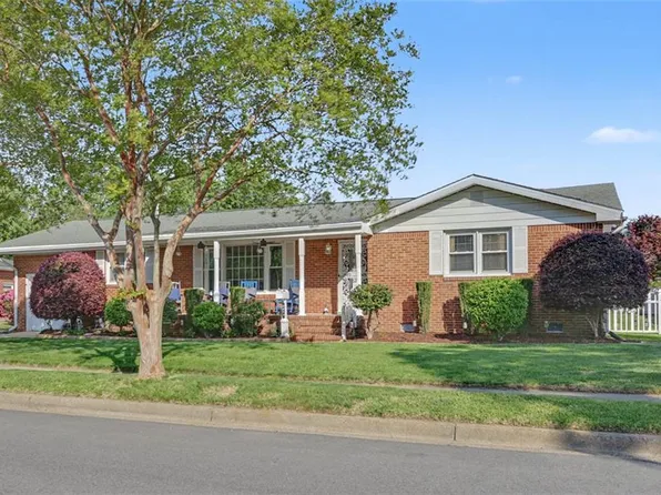 2424 Blueberry Rd, Norfolk, VA 23518