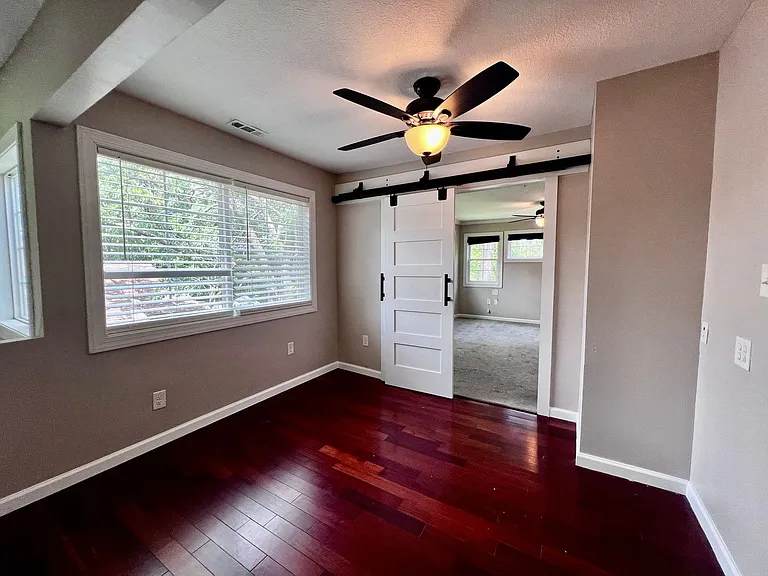 684 Orangewood Dr — Photo 10