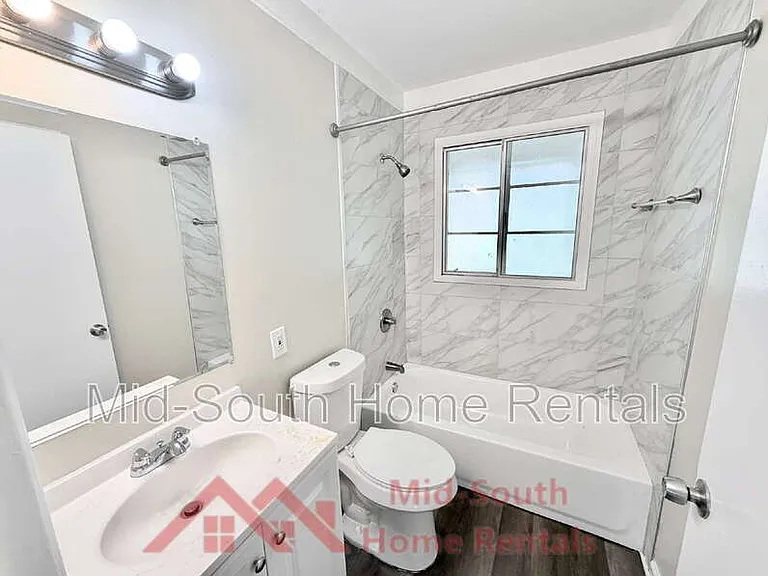3284 Parham St — Photo 11