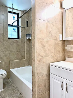 Rented by Zjama Realty Corp | media 4