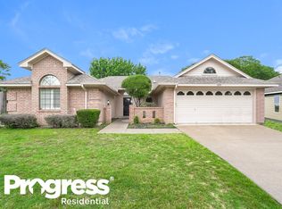 1005 Milby Oaks Cir, Arlington, TX 76013