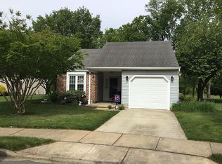 2 Amelia Ct, Mount Laurel, NJ 08054