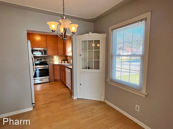 5th image of 2555 Kentucky Ave SE