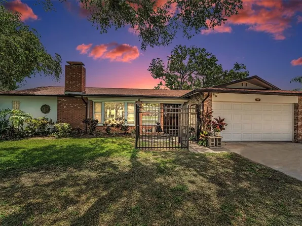 1899 Oak Park Dr S, Clearwater, FL 33764