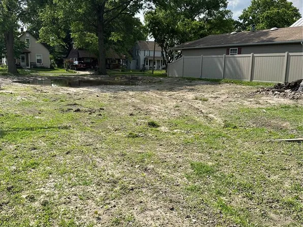 400 Napolean St, Saint Jacob, IL 62281