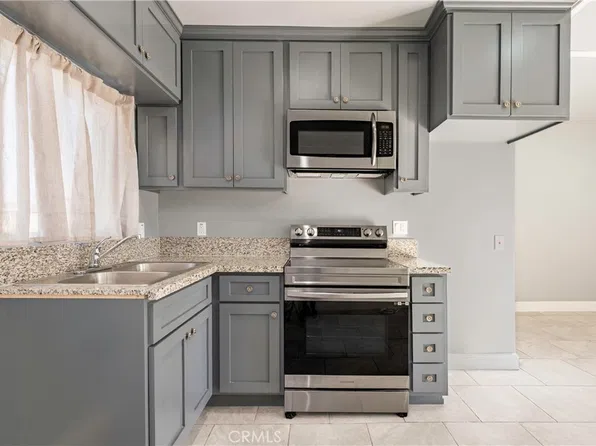 1520 W 215th St, Torrance, CA 90501