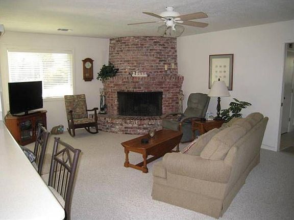 3rd image of 5233 McKenzie Glen Ct