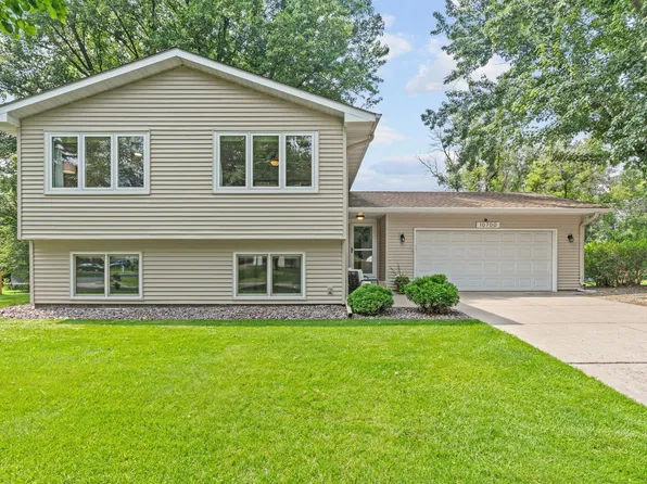 10700 Hummingbird St NW, Coon Rapids, MN 55433