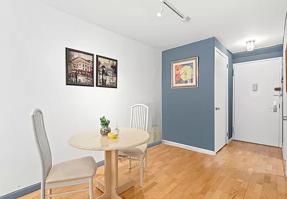 3rd image of 16 W 16th St APT 10MN