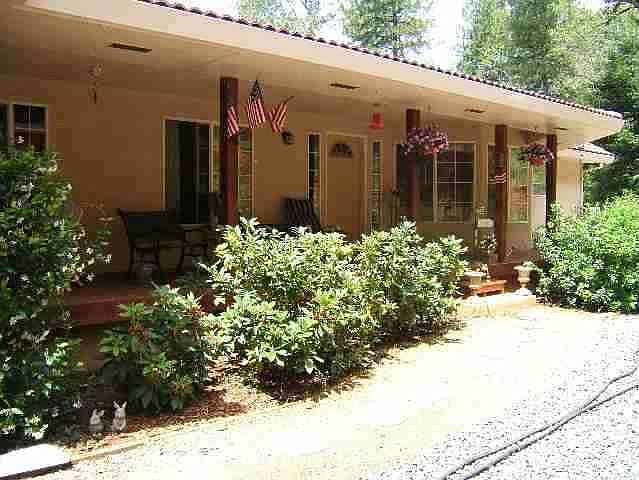 1st image of 16796 Finch Way