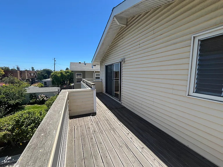 529 Stannage Ave — Photo 26