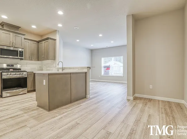 18112 NE 47th Ave, Vancouver, WA 98686