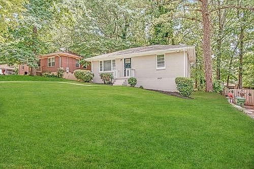 4th image of 2240 Polar Rock Ave SW