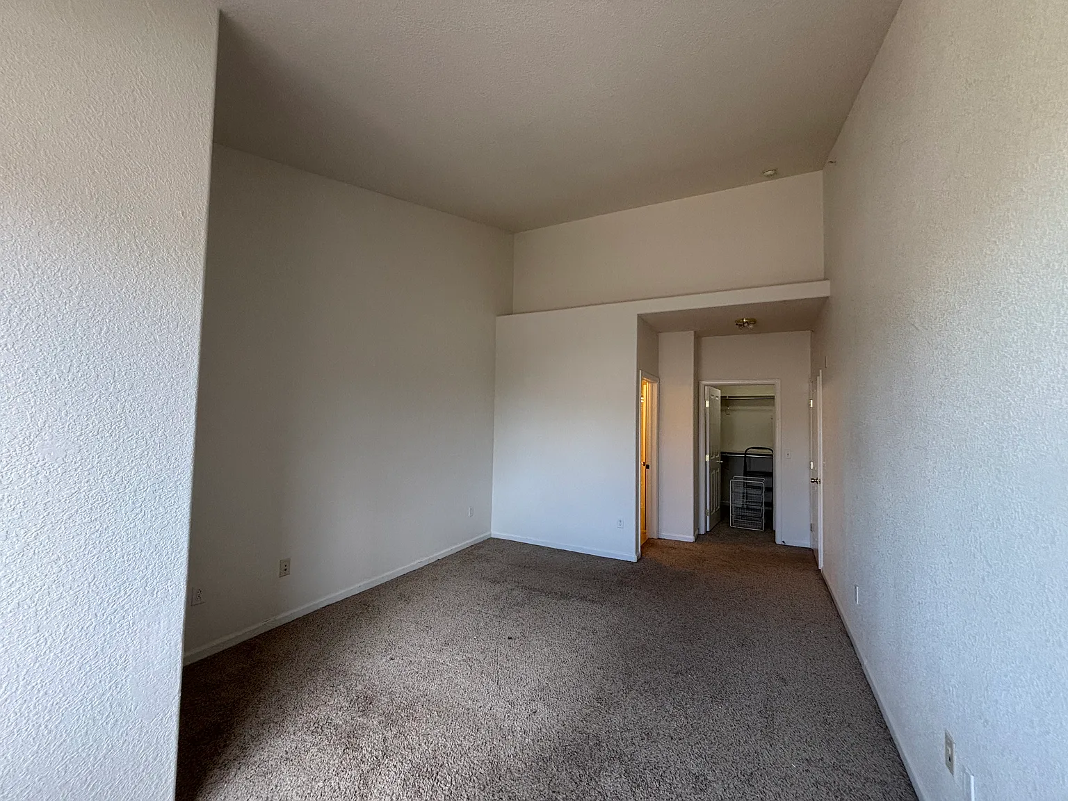 2 bed, 1262 sqft, $2,000 — Photo 4