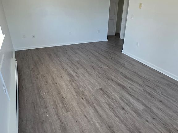 5th image of 832 Atlantic St APT 3A