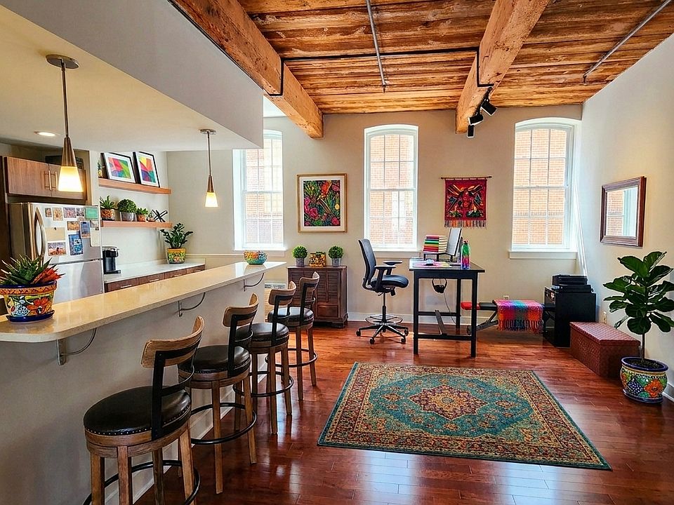 1st image of 205 Cuthbert St #101