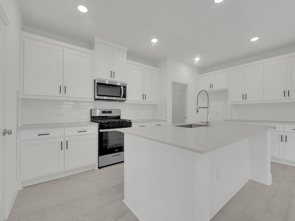 1st image of 3200 Cordelia Dr
