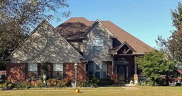 1st image of 1719 Broaddrick Ln