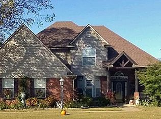1719 Broaddrick Ln, Van Buren, AR 72956
