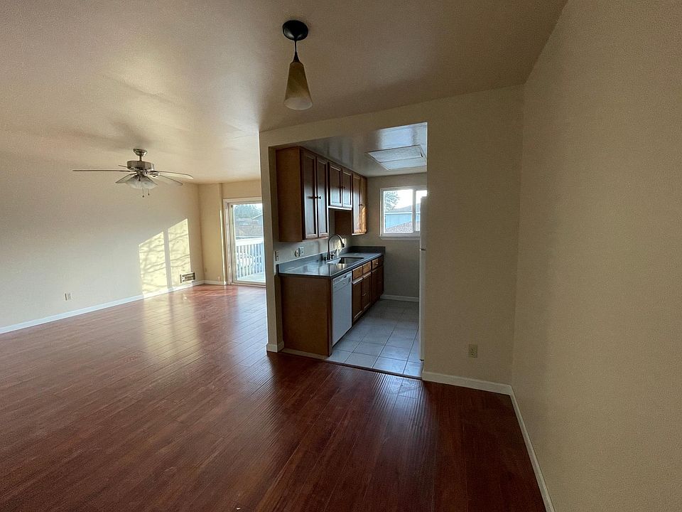 2nd image of 1119 Reed Ave