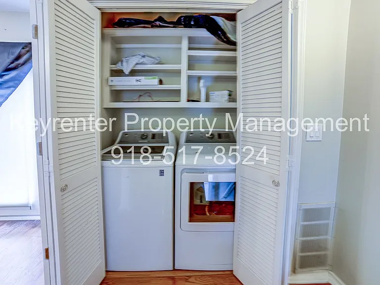 1303 S Lawton Ave #E — Photo 23
