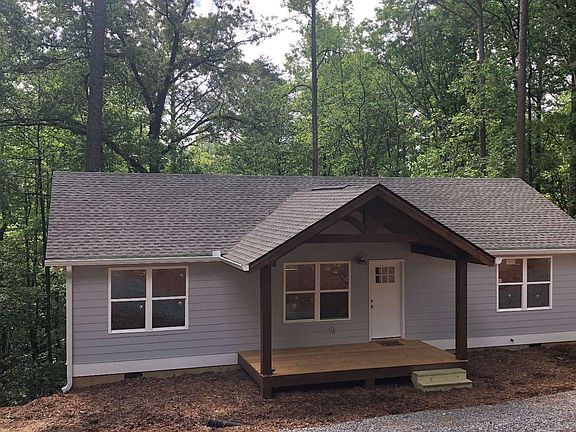 3rd image of 1485 Newport Dr