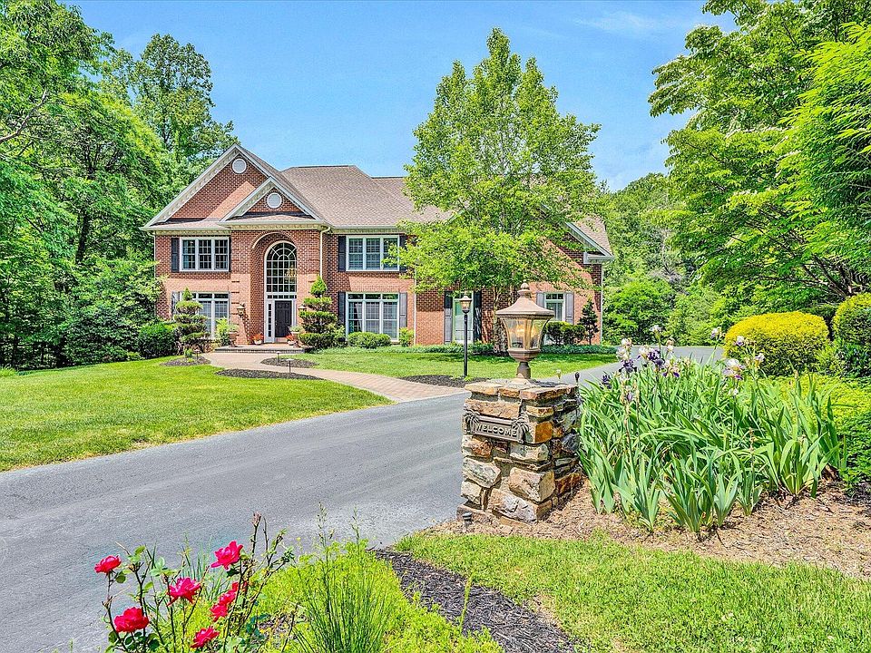 1st image of 1629 Sunberry Cir