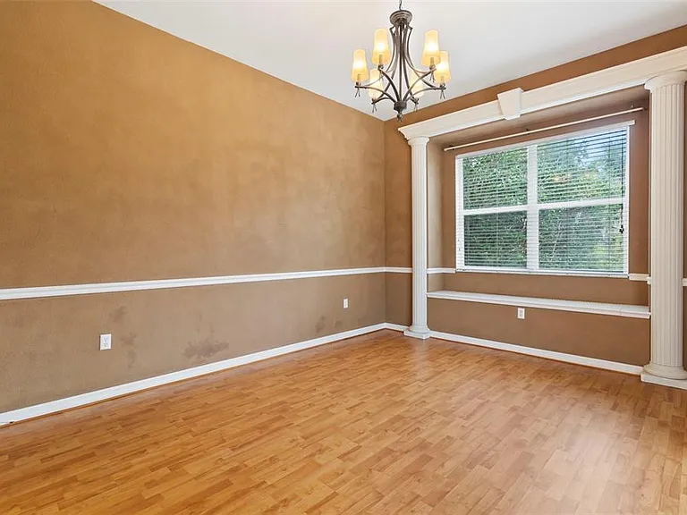 281 Hallcrest Ter — Photo 36