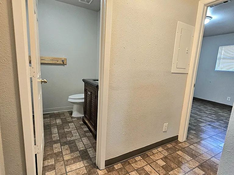 103 W Dunn Ave #5 — Photo 12