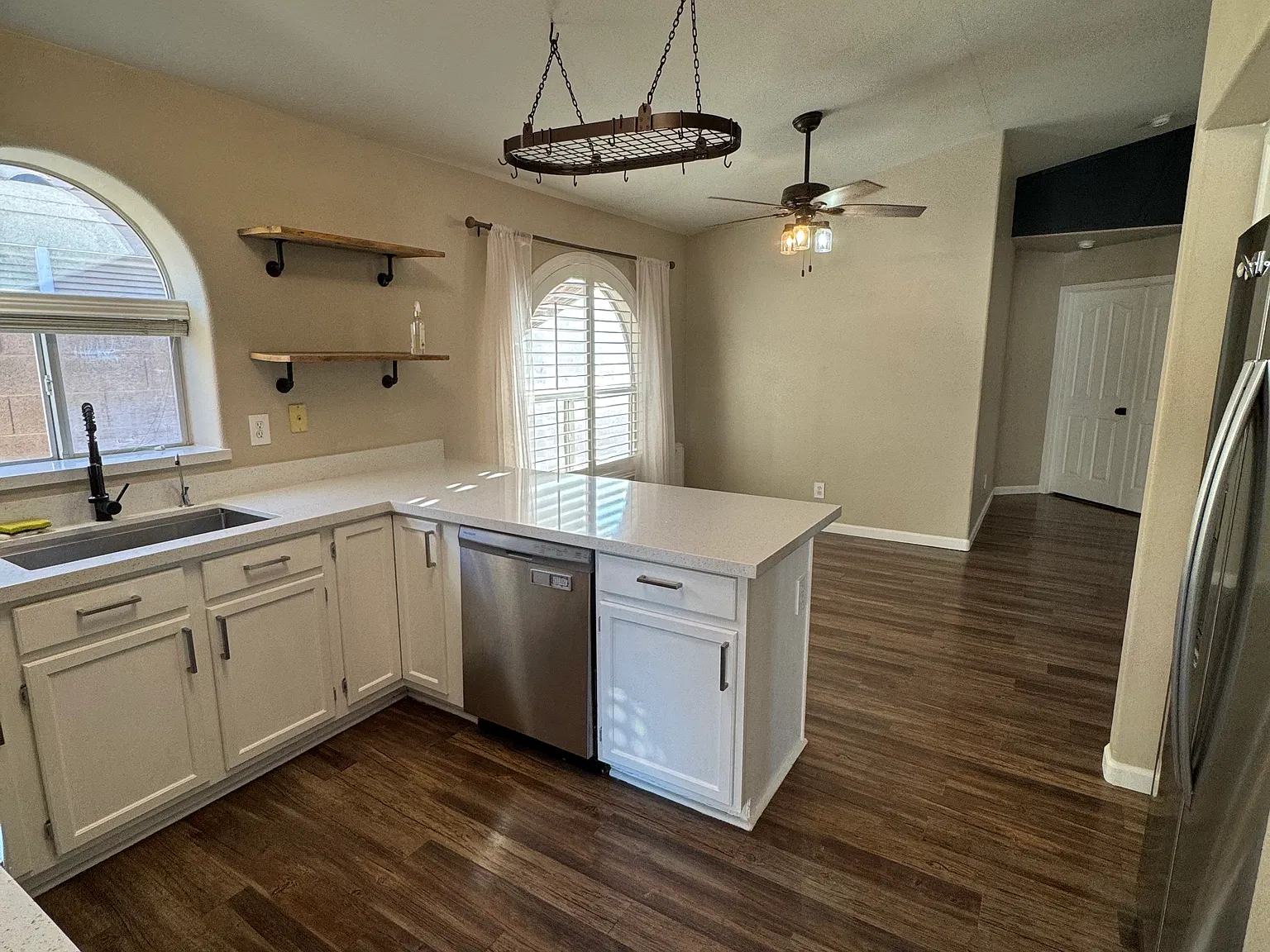 1110 S Cholla St — Photo 4