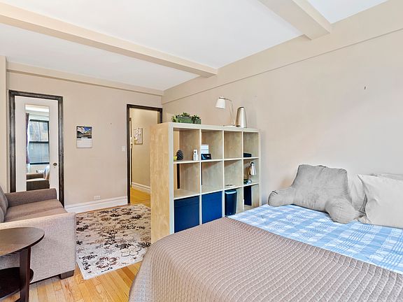 2nd image of 235 W 102nd St APT 5L